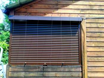 роллеты для деревянного дома